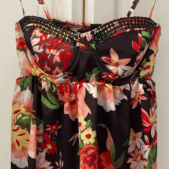 Sexy Floral BABYDOLL Top 🖤🩷 - Picture 5 of 8